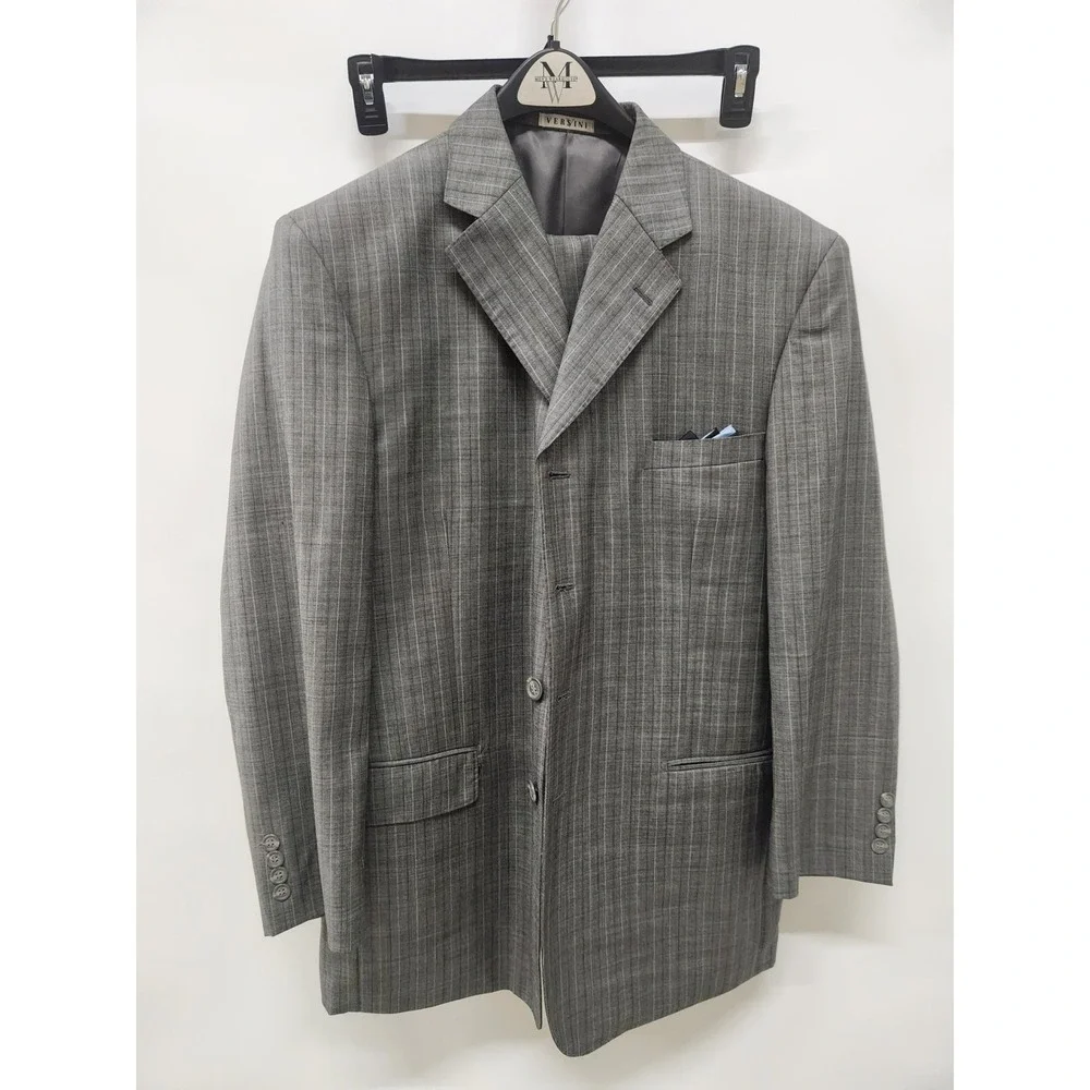 Versini Mens Gray Pinstripe 2 Piece Suit